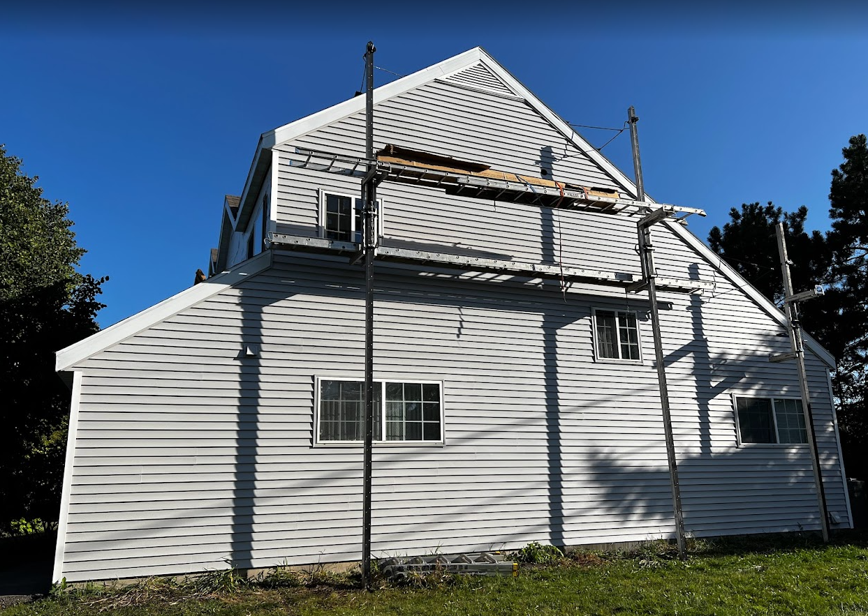 siding with scaffolding